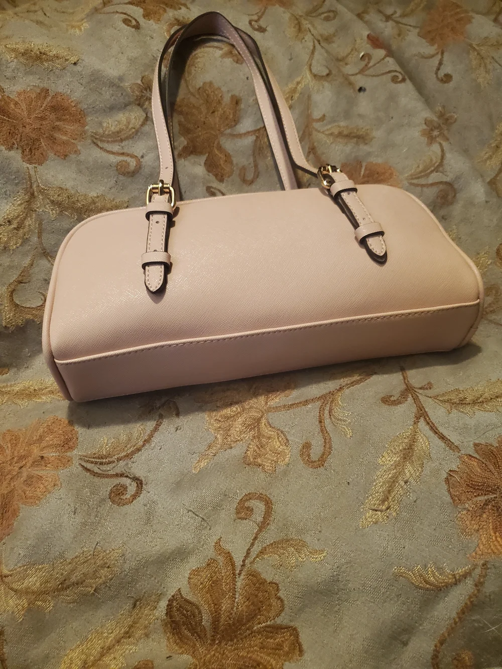 Guess chic tote